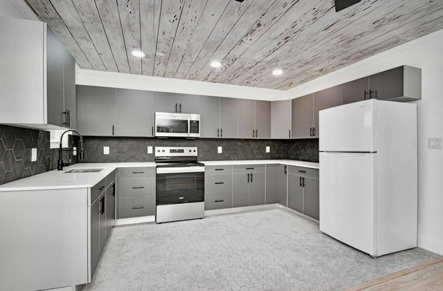 318 N E Street, Lake Worth Beach, FL 33460
