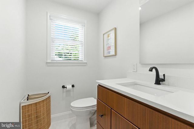 481 RED COAT LN, Wayne, PA 19087