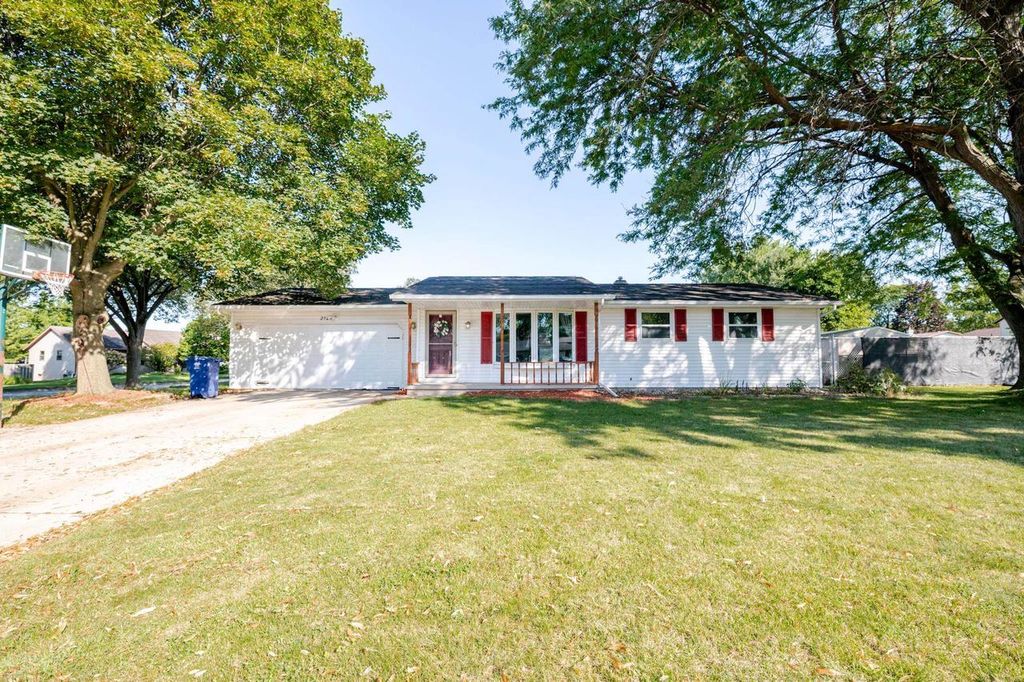 2525 HEATHER ROAD, Green Bay, WI 54311