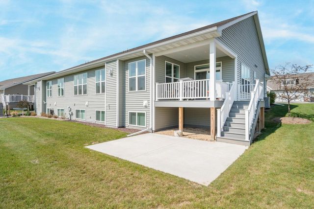 343 Greystone CIRCLE, Plymouth, WI 53073