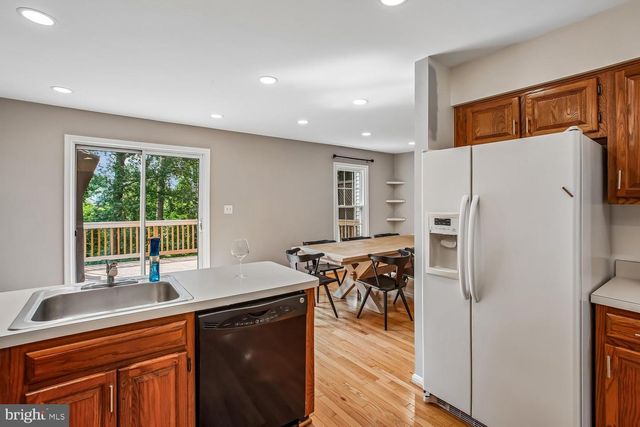 5944 NORHAM DR, Alexandria, VA 22315