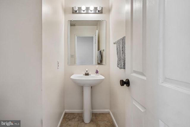 5944 NORHAM DR, Alexandria, VA 22315