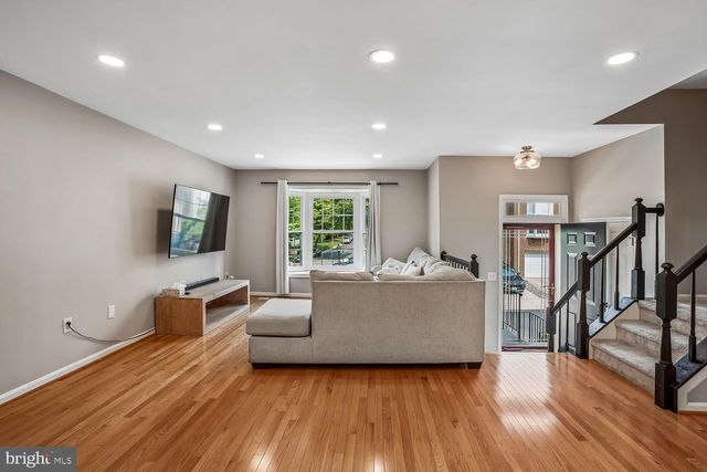 5944 NORHAM DR, Alexandria, VA 22315