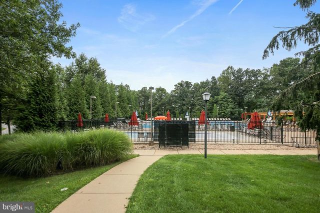 5944 NORHAM DR, Alexandria, VA 22315