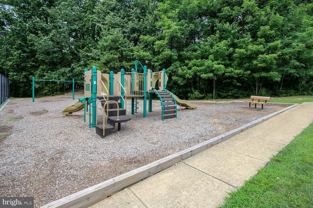 5944 NORHAM DR, Alexandria, VA 22315