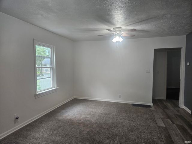 8416 E Lindstrom Lane, New Carlisle, IN 46552