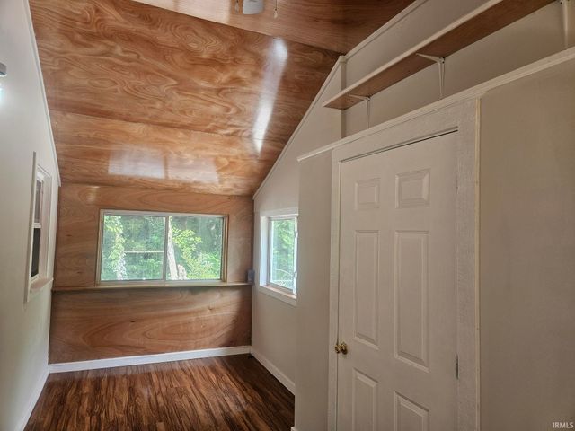 8416 E Lindstrom Lane, New Carlisle, IN 46552