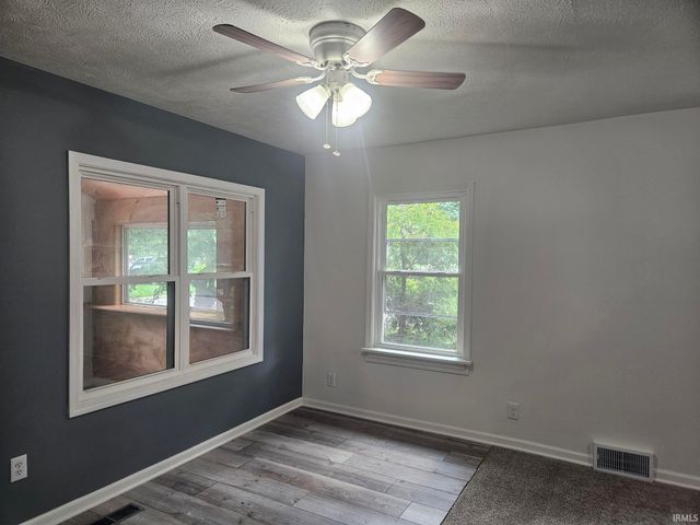 8416 E Lindstrom Lane, New Carlisle, IN 46552