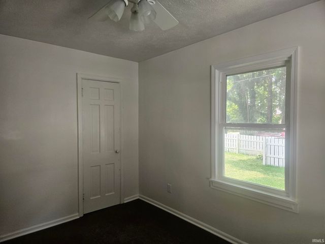 8416 E Lindstrom Lane, New Carlisle, IN 46552