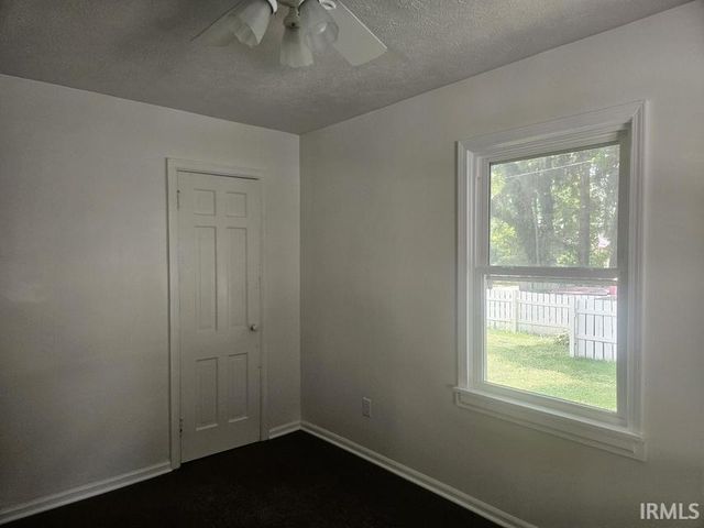 8416 E Lindstrom Lane, New Carlisle, IN 46552