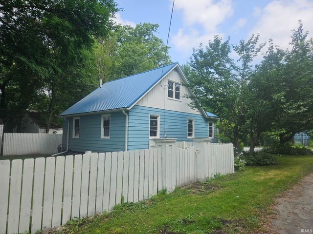 8416 E Lindstrom Lane, New Carlisle, IN 46552