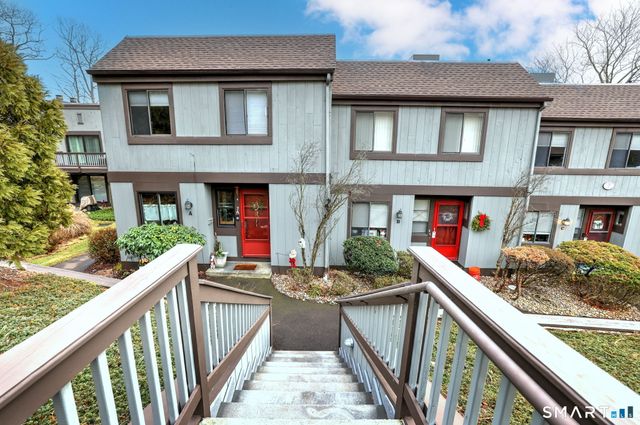 7 Harbour Village A, Branford, CT 06405