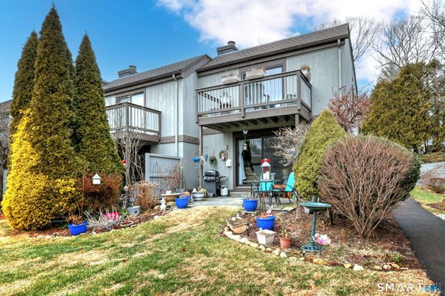 7 Harbour Village A, Branford, CT 06405