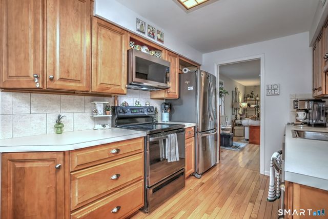 7 Harbour Village A, Branford, CT 06405