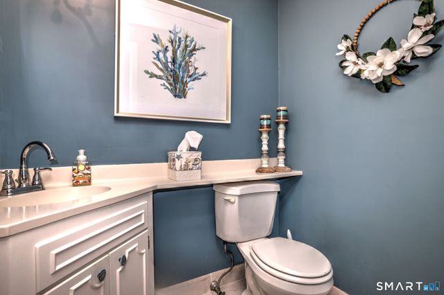 7 Harbour Village A, Branford, CT 06405