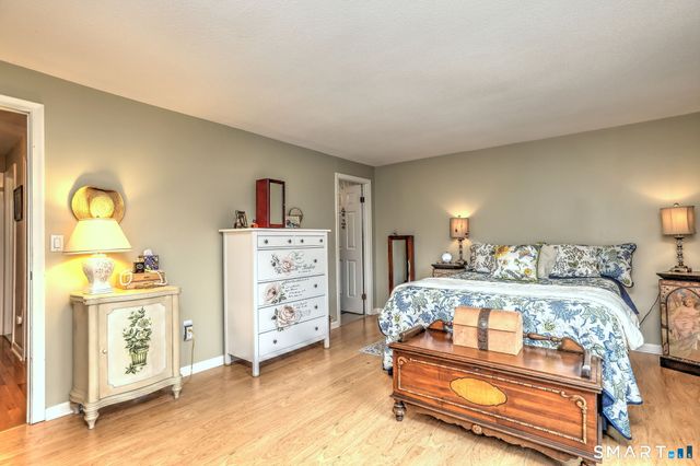 7 Harbour Village A, Branford, CT 06405