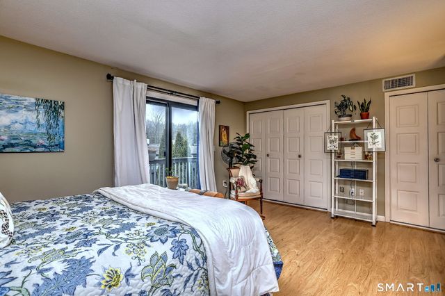 7 Harbour Village A, Branford, CT 06405