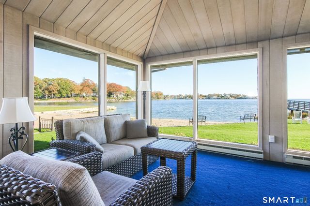 7 Harbour Village A, Branford, CT 06405