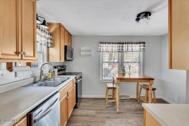 66 Beaver Dam Road, Bethlehem, NY 12158