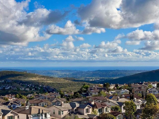 1093 Vega Way, San Marcos, CA 92078