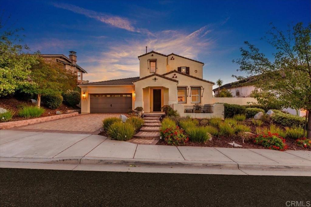 Image 2 of property listing at 1093 Vega Way, San Marcos, CA 92078