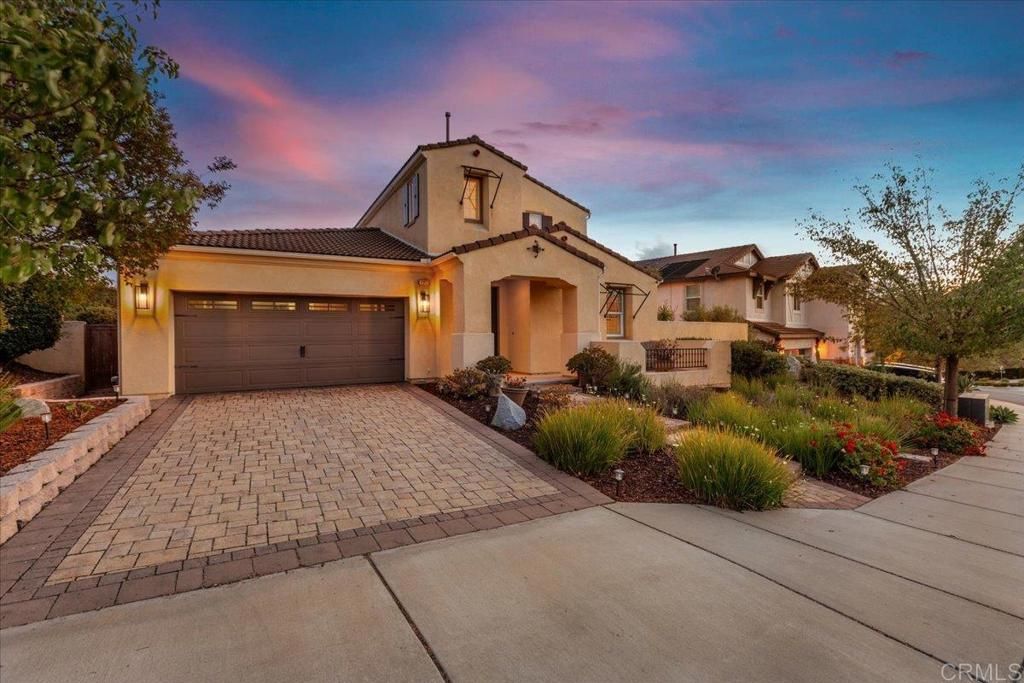 Image 3 of property listing at 1093 Vega Way, San Marcos, CA 92078