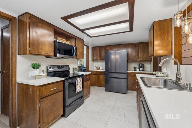 16227 S Kimball Ave, Caldwell, ID 83607