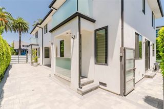 4418 1/2 Kingswell Avenue, Los Angeles, CA 90027