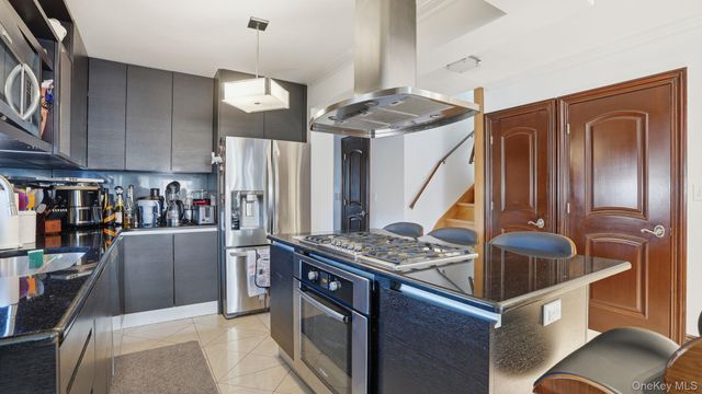 4051 Nostrand Avenue 3, Brooklyn, NY 11235