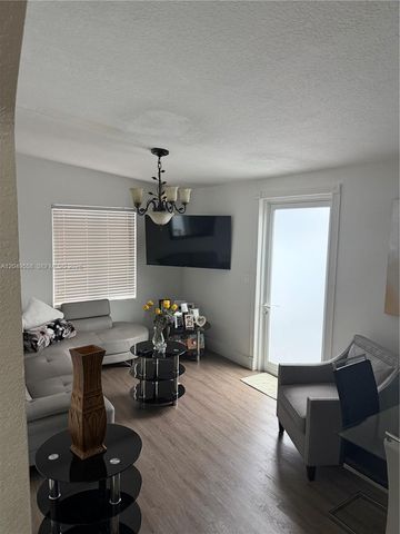 2642 Atlantic Ave, Opa-locka, FL 33054