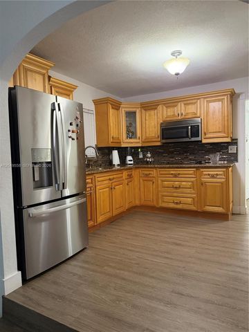 2642 Atlantic Ave, Opa-locka, FL 33054