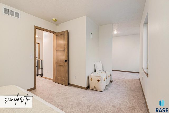 8010 E Tencate Pl Place, Sioux Falls, SD 57110