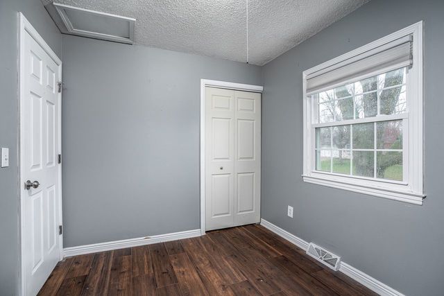 402 W Sheridan Drive, Eldridge, IA 52748