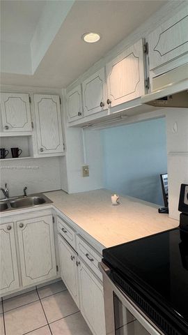 9880 Marina Blvd 1519, Boca Raton, FL 33428