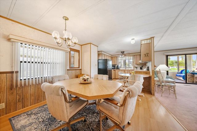 132 LAKEVIEW DRIVE 132, Palmetto, FL 34221