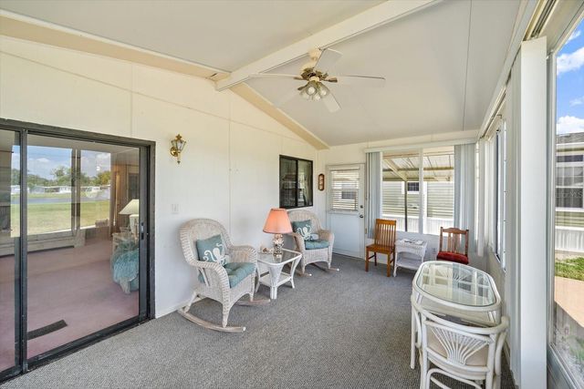 132 LAKEVIEW DRIVE 132, Palmetto, FL 34221