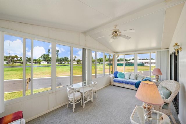 132 LAKEVIEW DRIVE 132, Palmetto, FL 34221