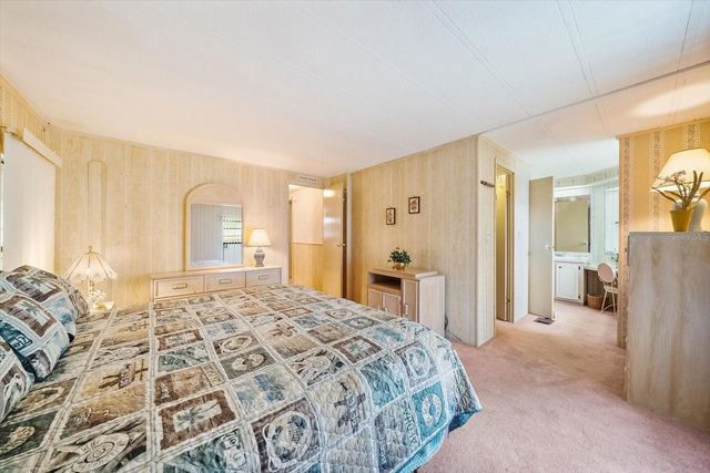 132 LAKEVIEW DRIVE 132, Palmetto, FL 34221