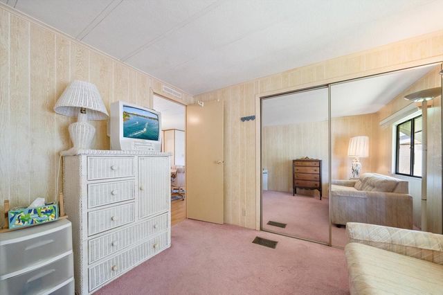 132 LAKEVIEW DRIVE 132, Palmetto, FL 34221