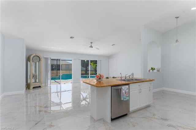 2616 SW 27th ST, Cape Coral, FL 33914