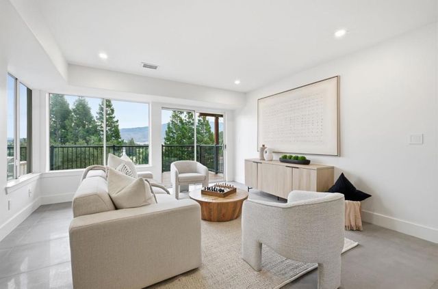 1501 Welburn Avenue, Gilroy, CA 95020