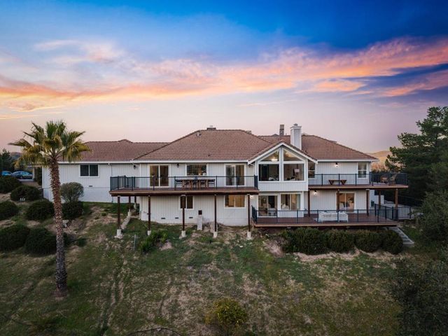 1501 Welburn Avenue, Gilroy, CA 95020