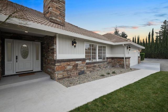 1501 Welburn Avenue, Gilroy, CA 95020