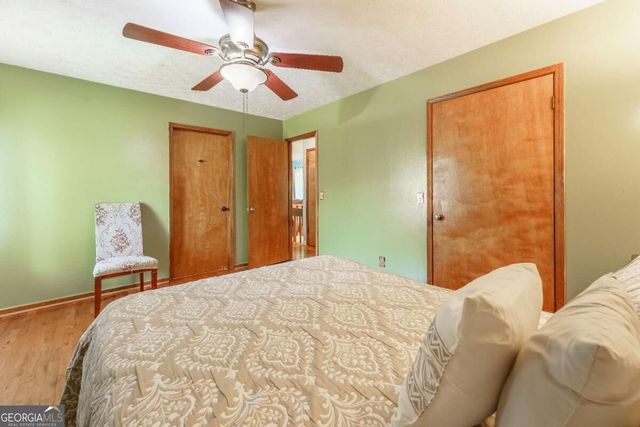 728 Mountain Village Drive, Stone Mountain, GA 30083