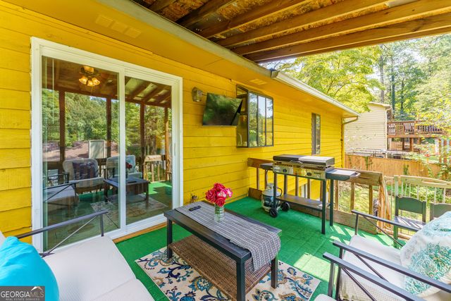 728 Mountain Village Drive, Stone Mountain, GA 30083
