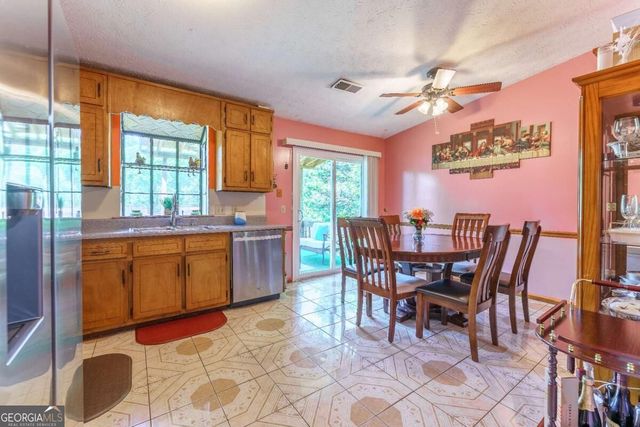 728 Mountain Village Drive, Stone Mountain, GA 30083