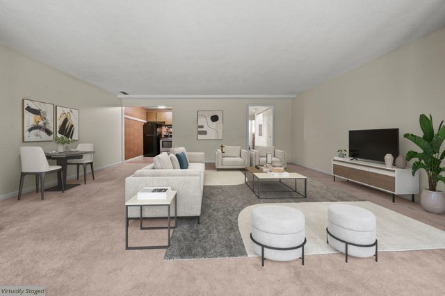 374 Great Rd 11, Acton, MA 01720