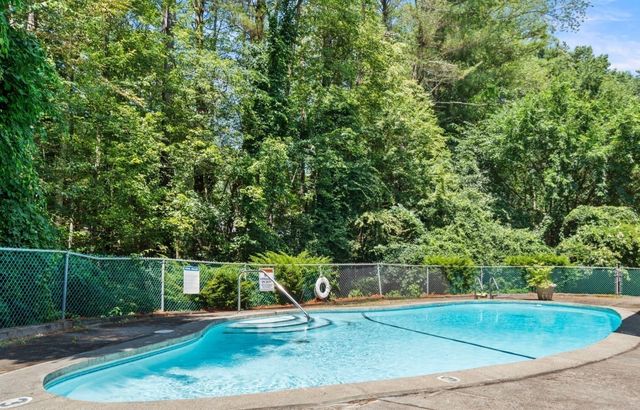 374 Great Rd 11, Acton, MA 01720