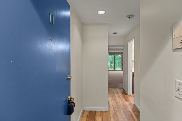 374 Great Rd 11, Acton, MA 01720