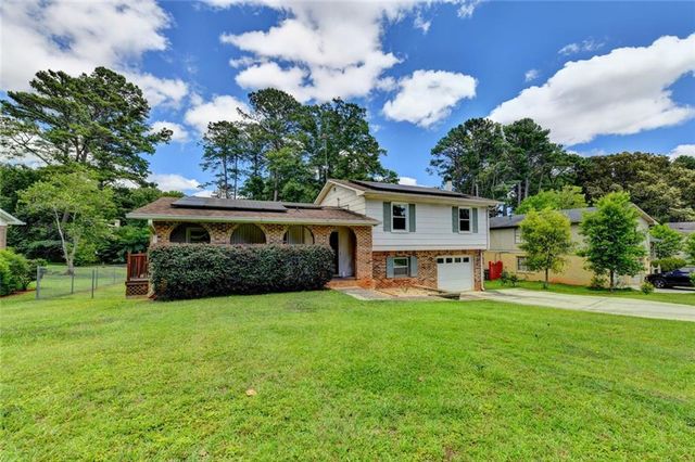1577 Harbour Oaks Road, Tucker, GA 30084